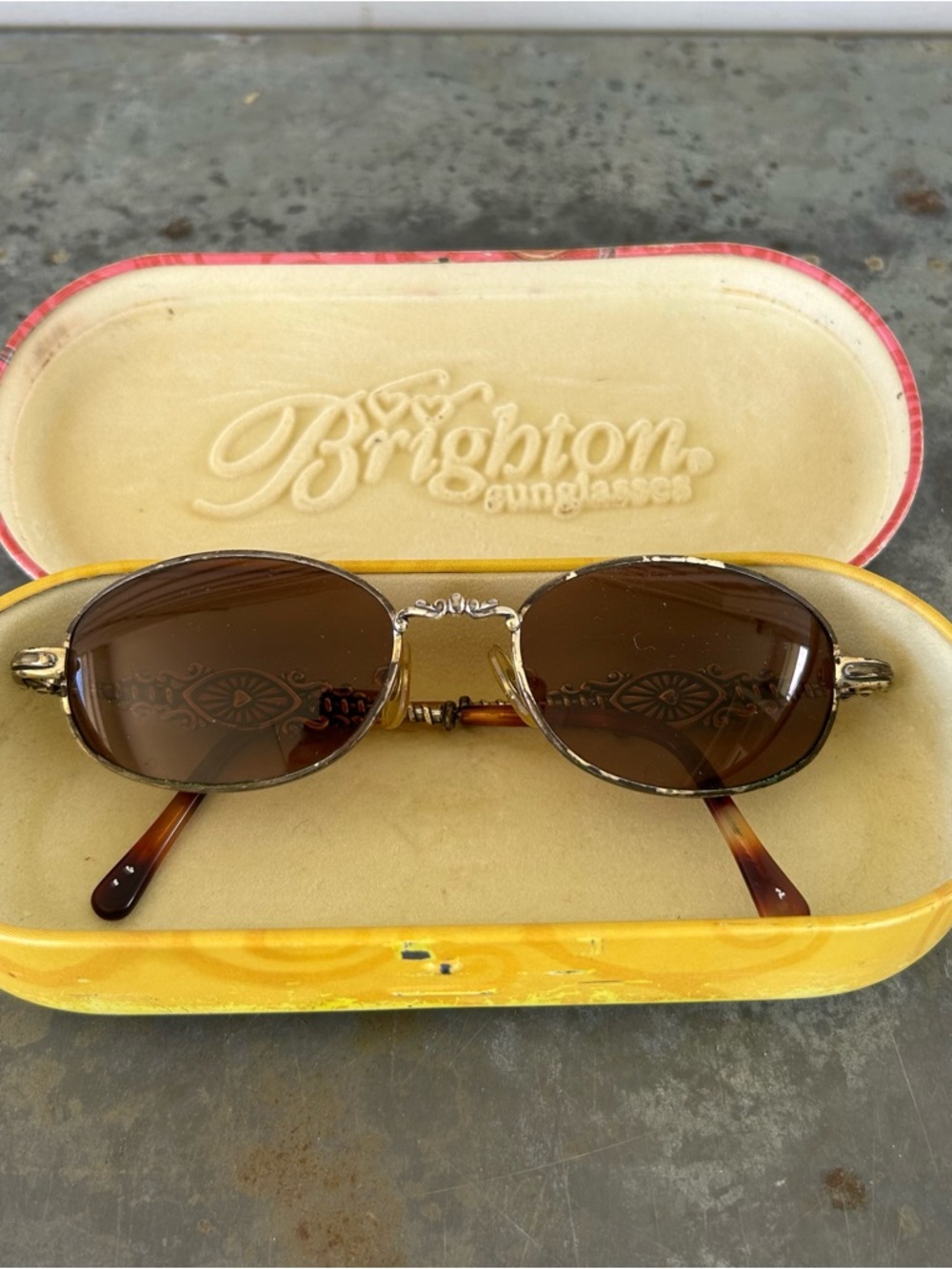 VTG Brighton Spanish Eyes Oval Sunglasses Silver Plated Frame w/ Case 51-17 Y2K